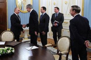 Путин встретился с главой Louis Vuitton