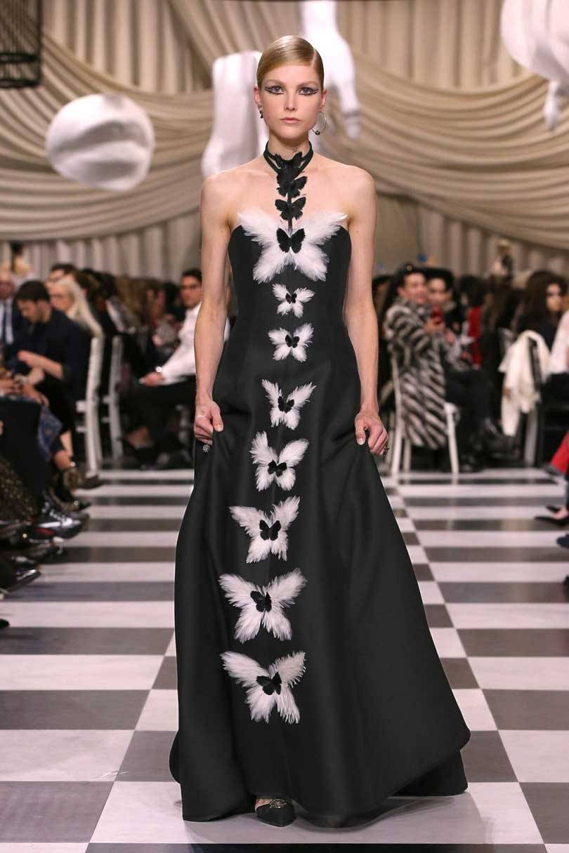 El baile surrealista de Dior