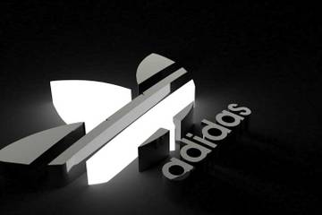 Adidas "très optimiste" pour 2016 mais sous pression pour être plus rentable