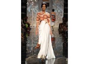 LFW: Masaba creates ‘Wanderess’