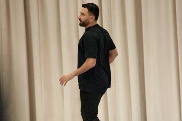 Riccardo Tisci signs with United Talent Agency