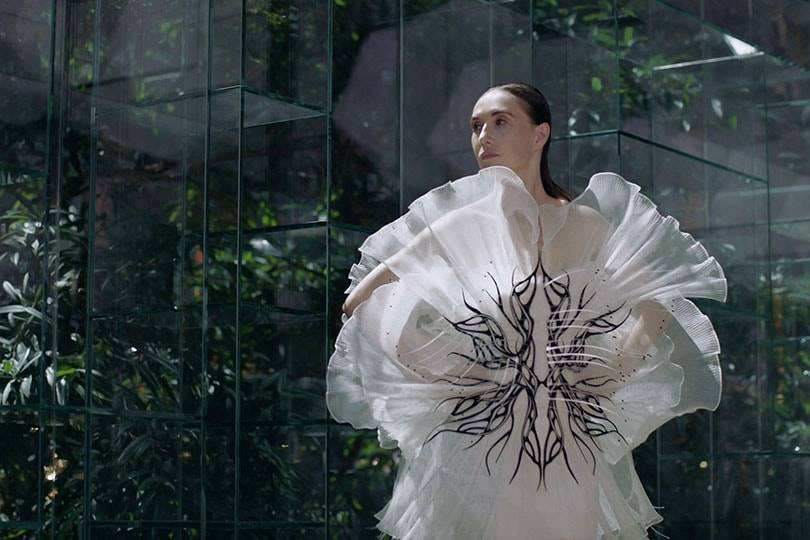 Erste digitale Pariser Couture-Woche: Beeindruckende Visuals, Modefilme und ein Blick hinter die Kulissen