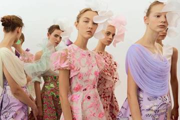 Delpozo se rearma con un ERE