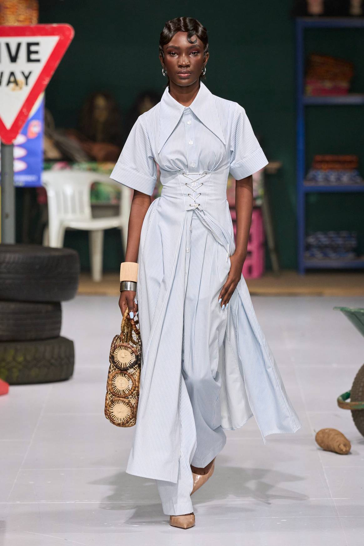 Tolu Coker FW24 ready-to-wear en London Fashion Week