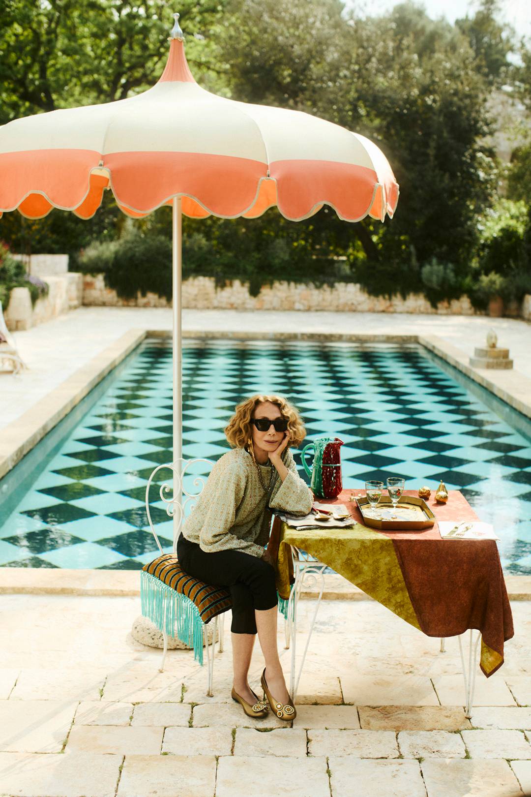 Fotografía de campaña de la colección cápsula “The House of Marisa Berenson”, diseñada por Marisa Berenson para Zara.