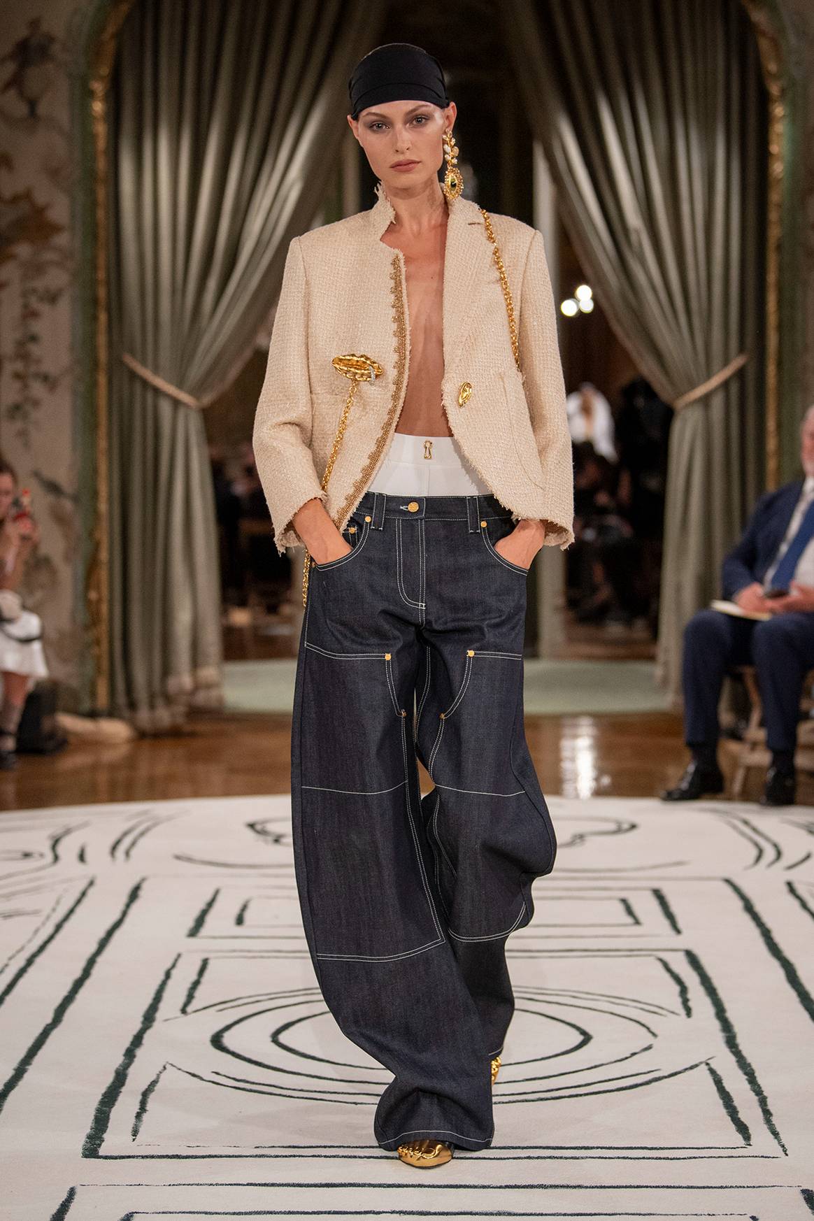 Schiaparelli, colección de mujer de prêt-à-porter para la temporada Primavera/Verano SS24.