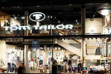 Tom Tailor lowers profit outlook, considers selling Bonita