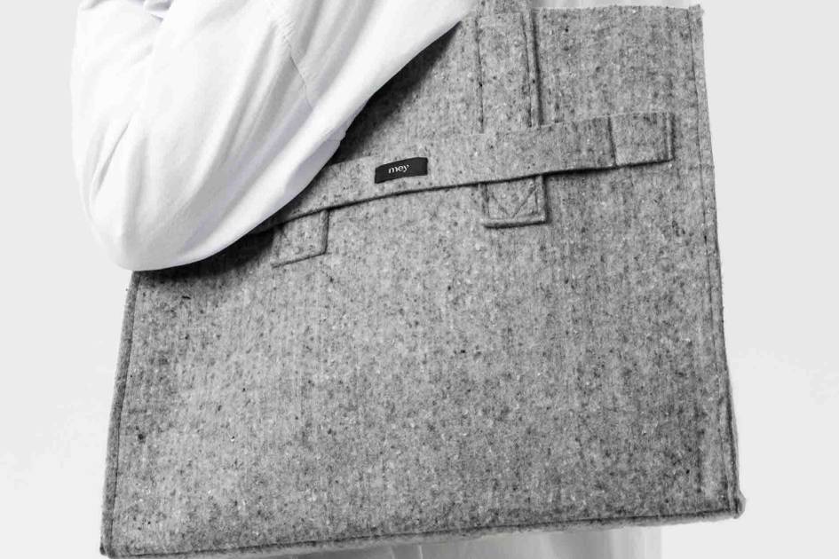 mey-realisiert-textile-Kreislaufwirtschaft-Zero-Waste-Tasche-aus-W-scheverschnitt
