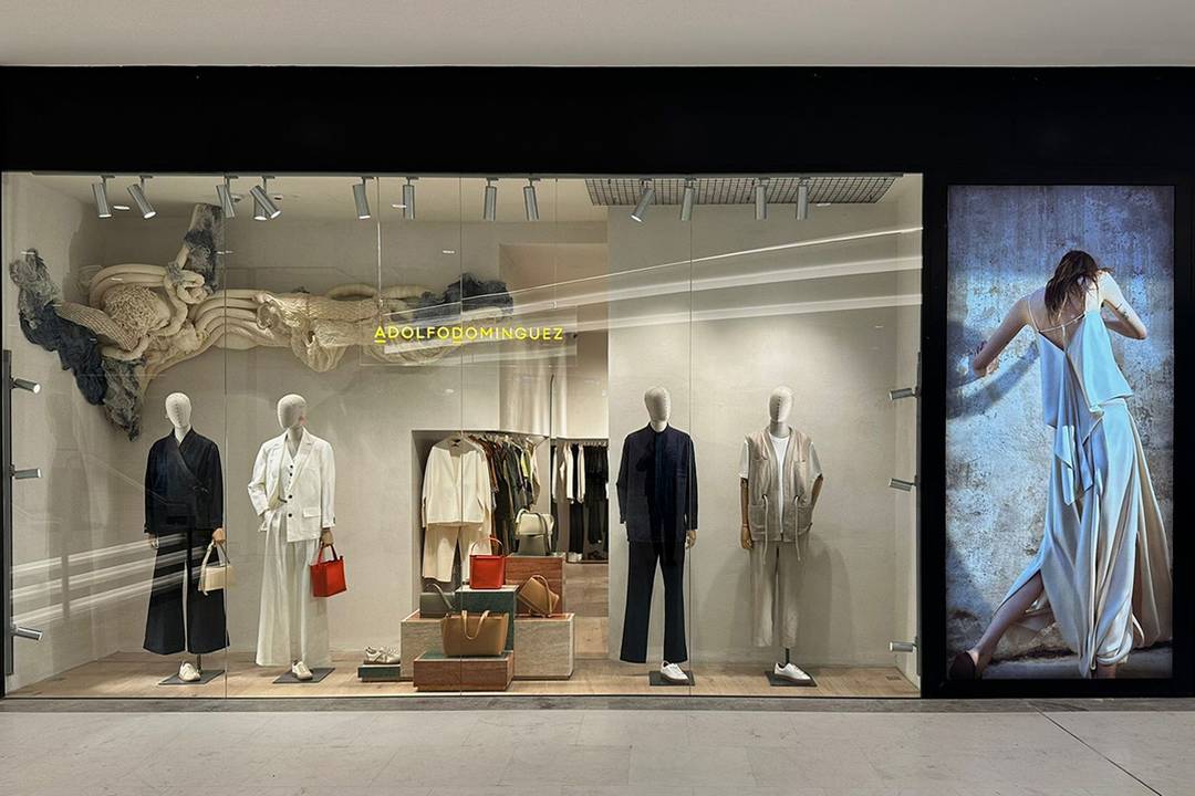 Adolfo Domínguez store in the Emaar Square Mall shopping centre in Istanbul (Turkey).