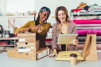 Manténgase al día con la nueva sección de trabajos en moda