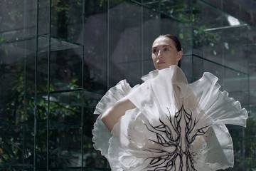Video: Carice van Houten is the muse for Iris van Herpen's short film