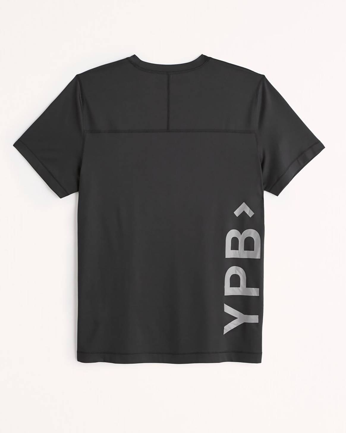 Photo Credits: Abercrombie&Fitch, pieza de su nueva línea de prendas deportivas YPB.