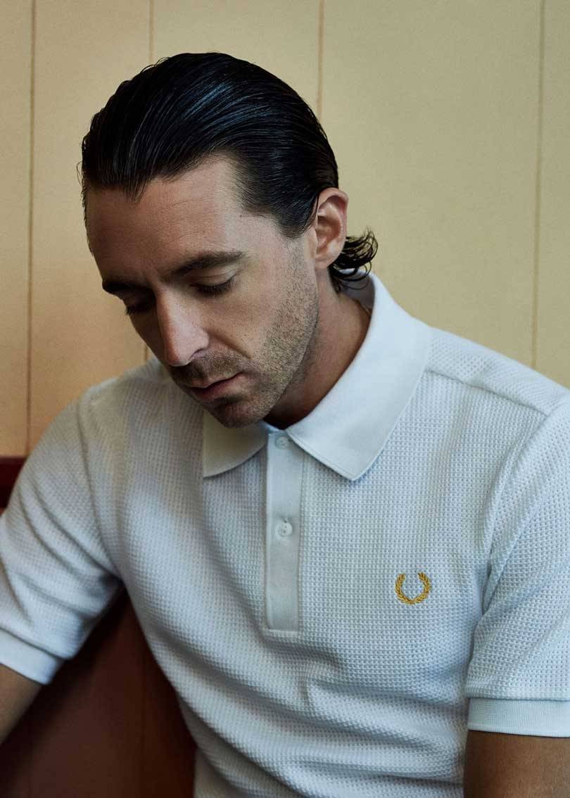 Fred Perry lanza una colección cápsula diseñada por el músico Miles Kane