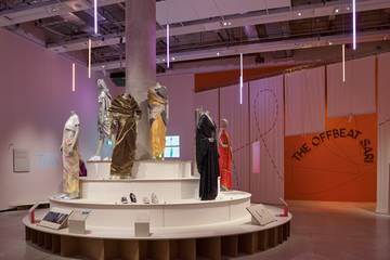 Kijken: Design Museum in Londen zet Indiase sari’s in de spotlight met tentoonstelling