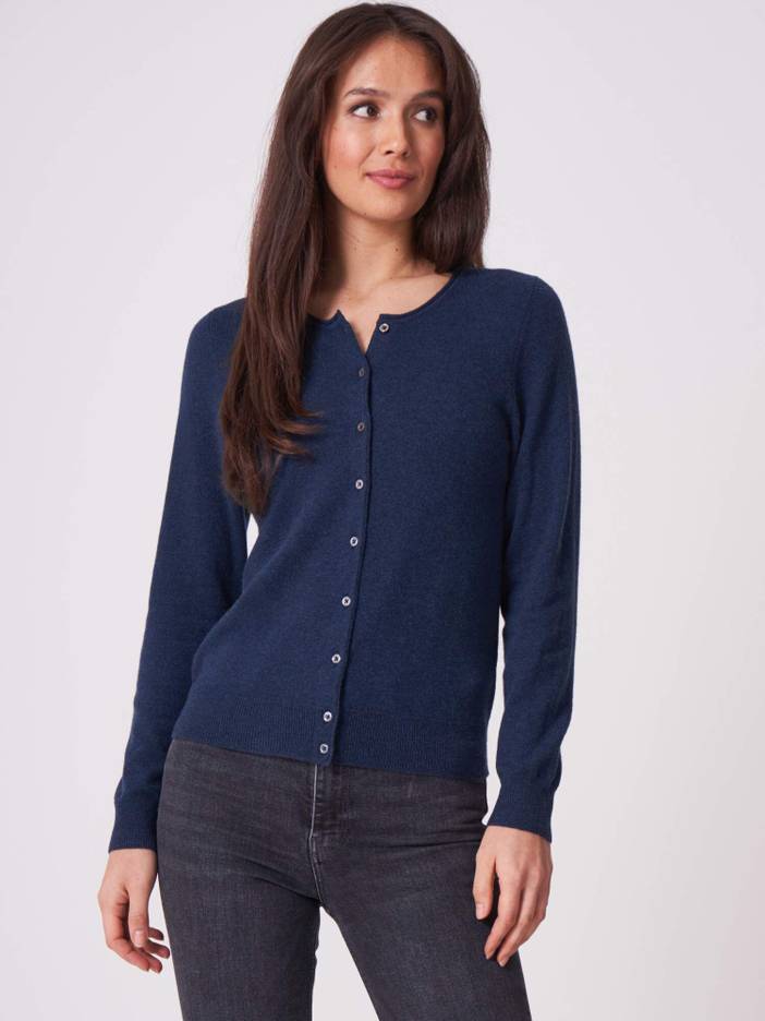 Basic fijngebreid vest met ronde hals van biologisch cashmere | Repeat Cashmere