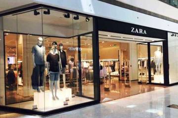Lifestyle brands slashing price to attract customers