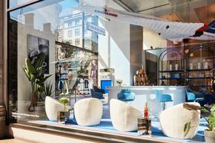 Casablanca imagine un pop-up rétro-chic chez Selfridges