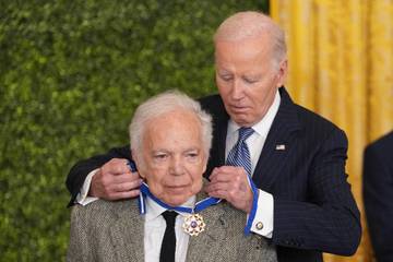 Ralph Lauren becomes first designer to receive Presidential Medal of Freedom