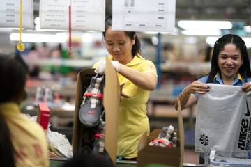 Demanda penal contra Nike, y Patagonia complicidad en los trabajos forzosos de uigures