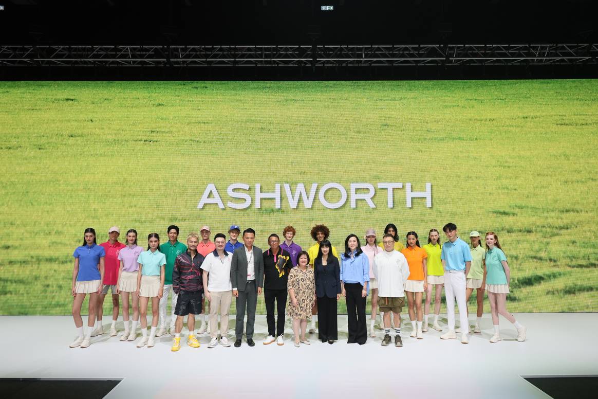 Finale of Mountain Yam x Ashworth's runway show at Centrestage Hong Kong 2024. Mountain Yam (front left) and William Fu (front centre) with associates and models.