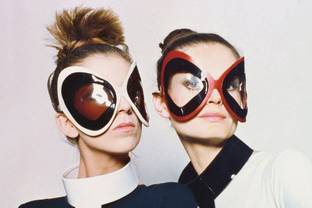 Ausstellung ‚Pierre Cardin. Fashion Futurist‘ eröffnet im Düsseldorfer Kunstpalast