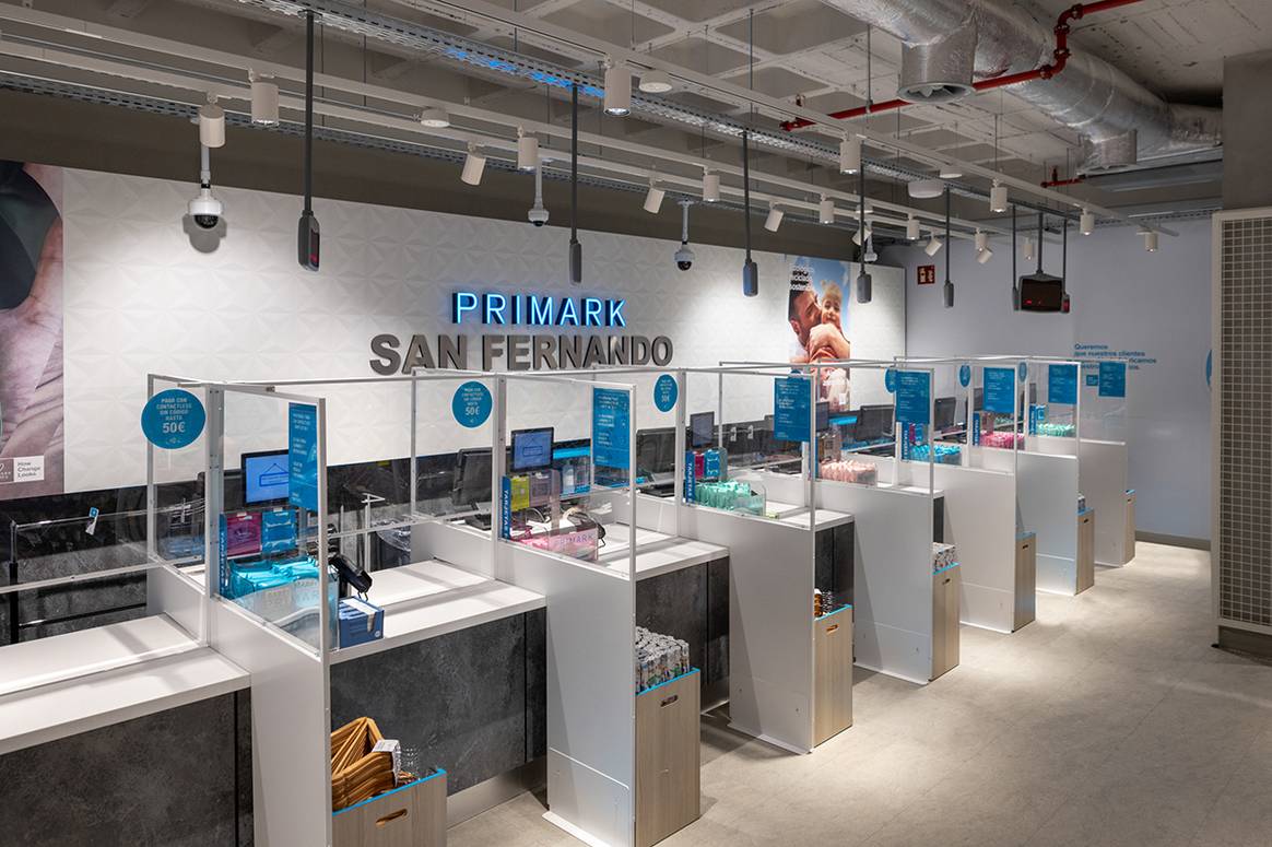 Photo Credits: Nueva tienda Primark en el centro comercial Bahía Sur de San Fernando, Cádiz.