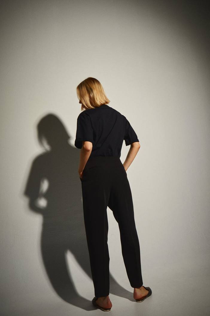 Camiseta Negra Siempre a la Verita Tuya | Dolores Promesas