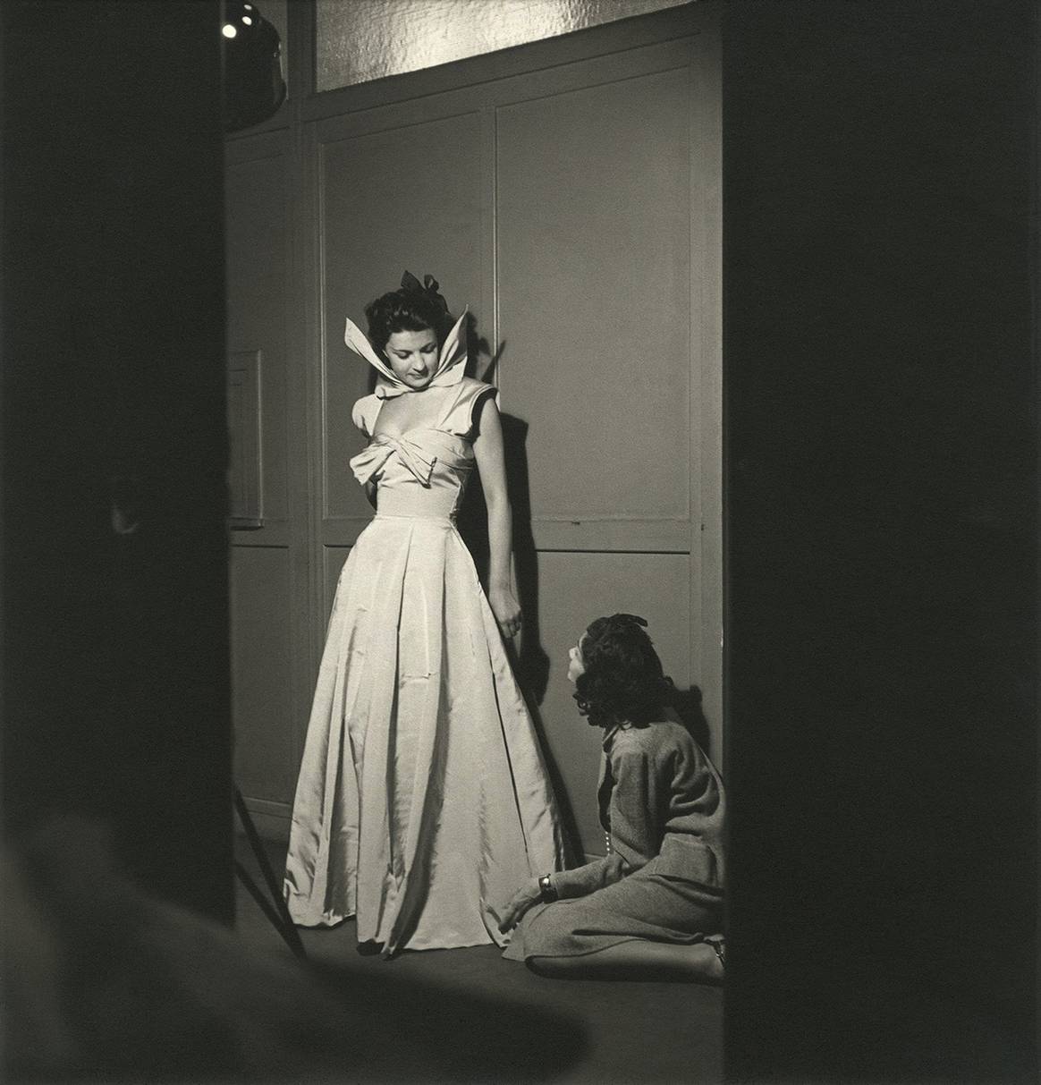 Photo Credits: Fotografía de George Hoyningen-Huene, copyright de RjHorst. Cortesía de Chanel.