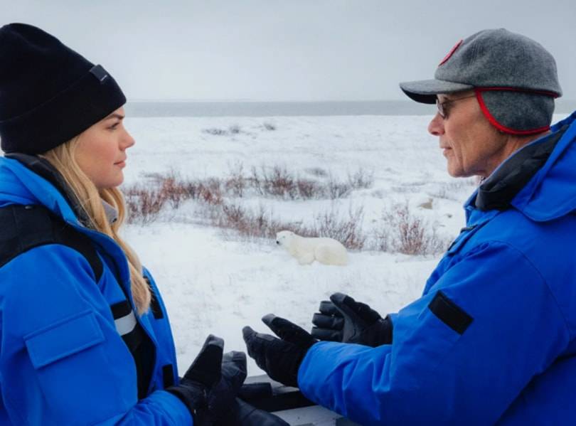 Canada Goose continue de fabriquer 100 000 blouses par semaine pour les travailleurs de la santé