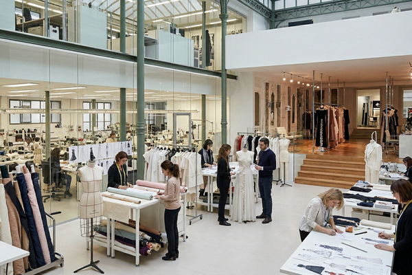 Regione Lombardia lancia un bando da 3,5 milioni per le pmi della moda, tessile e accessorio