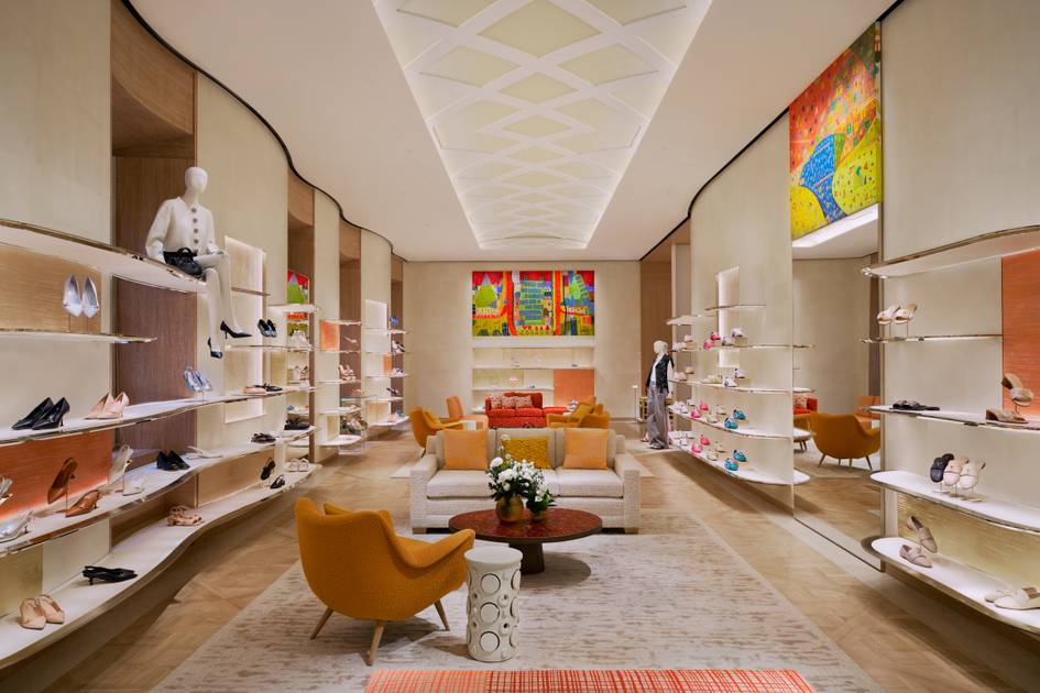 Louis Vuitton riapre a Milano, in via Montenapoleone