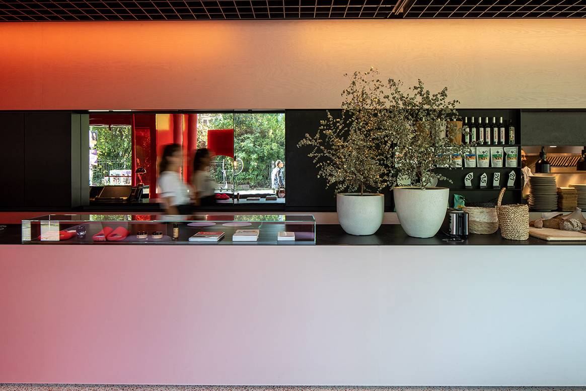 Photo Credits: Nuevo Café Camaleón de Camper en Berlín. Fotografía de cortesía.