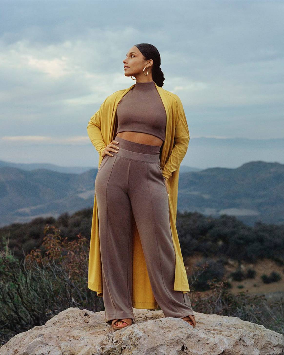 Photo Credits: Alicia Keys, para Athleta. Athleta, página oficial de Facebook.