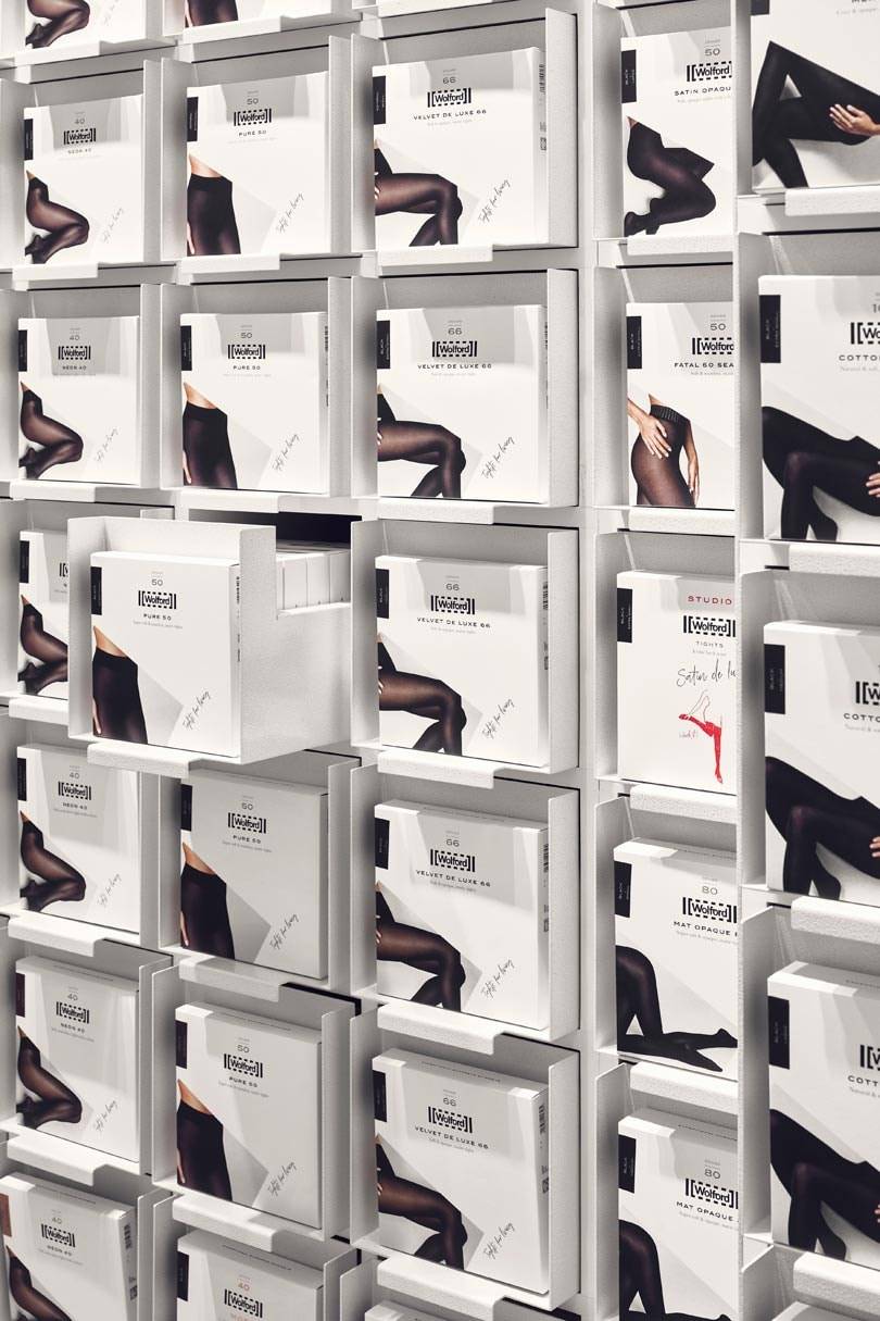 Nieuwe merkstrategie Wolford komt voor het eerst tot leven in Amsterdamse winkel