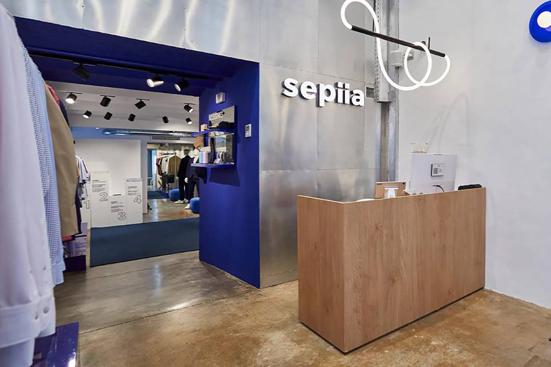 Tienda de Sepiia en el número 39 de la calle de Verdi de Barcelona (España).