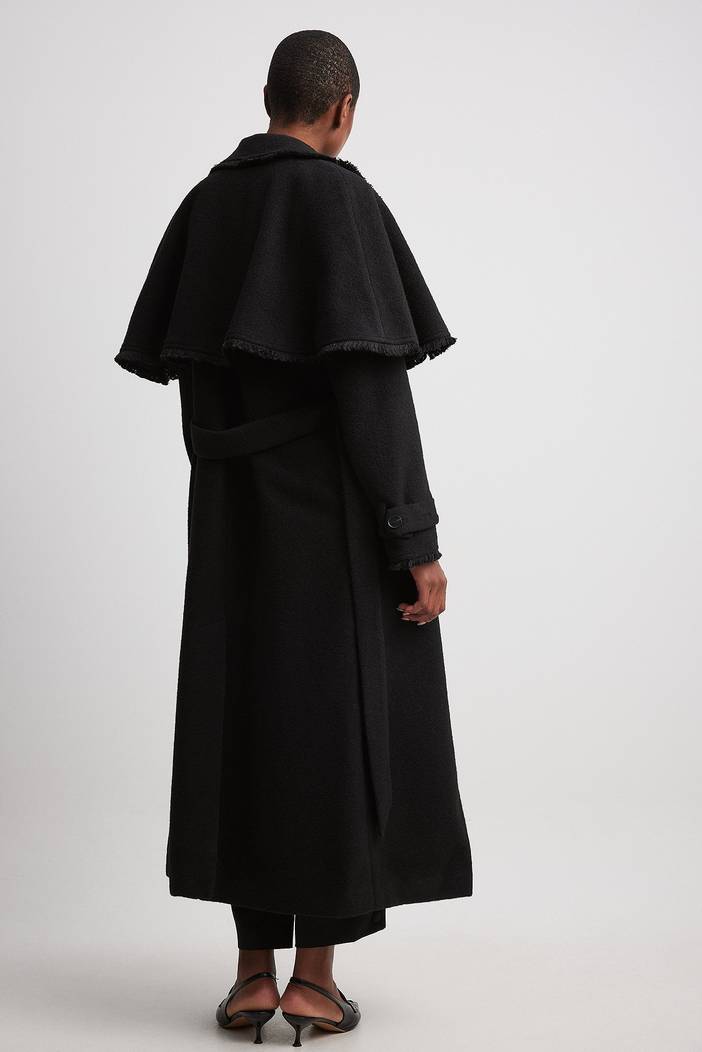 Lange jas met franjes | NA-KD