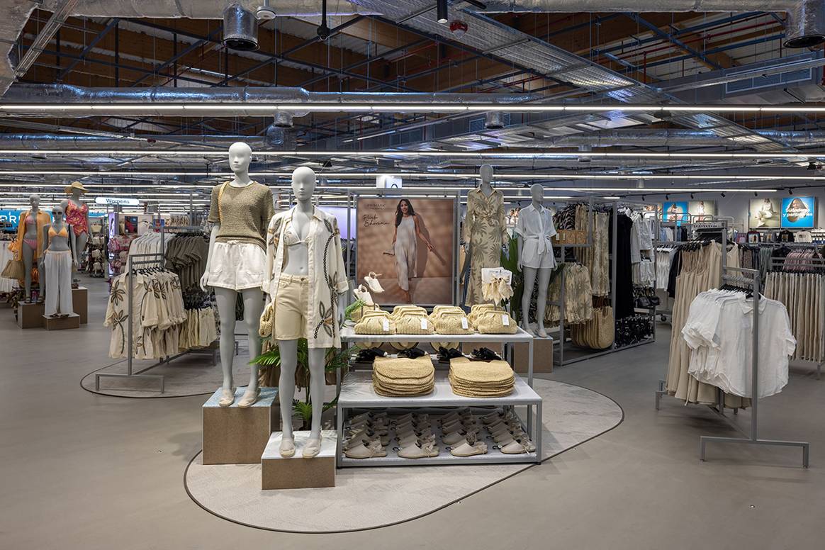 Tienda de Primark en el centro comercial As Termas de Lugo (España).
