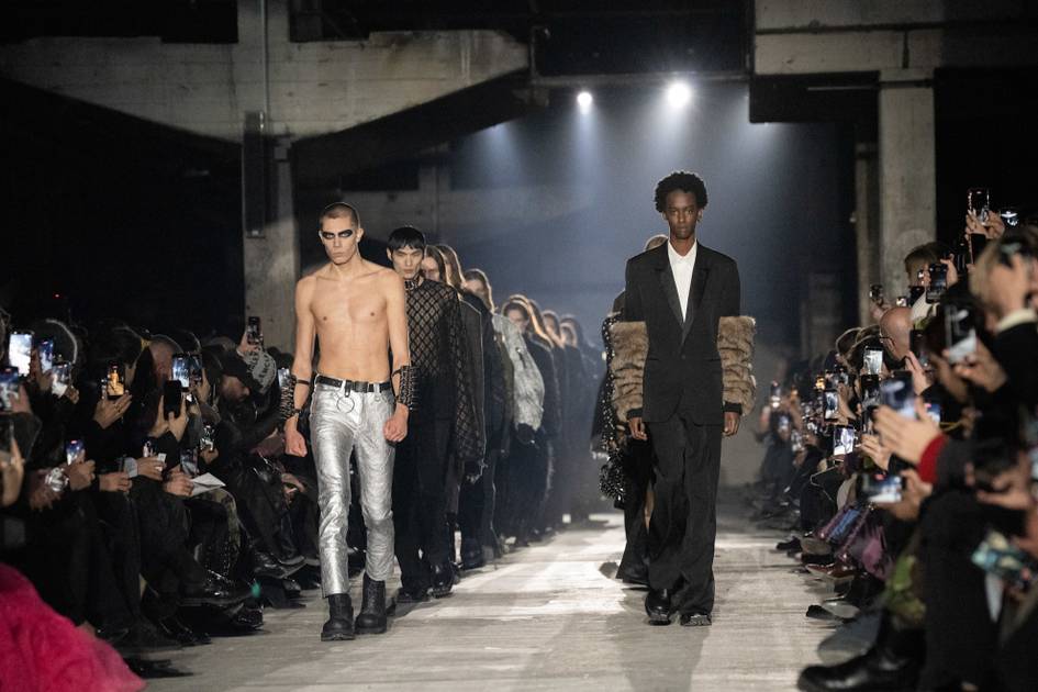 john-lawrence-sullivan-zwischen-boxen-und-metal