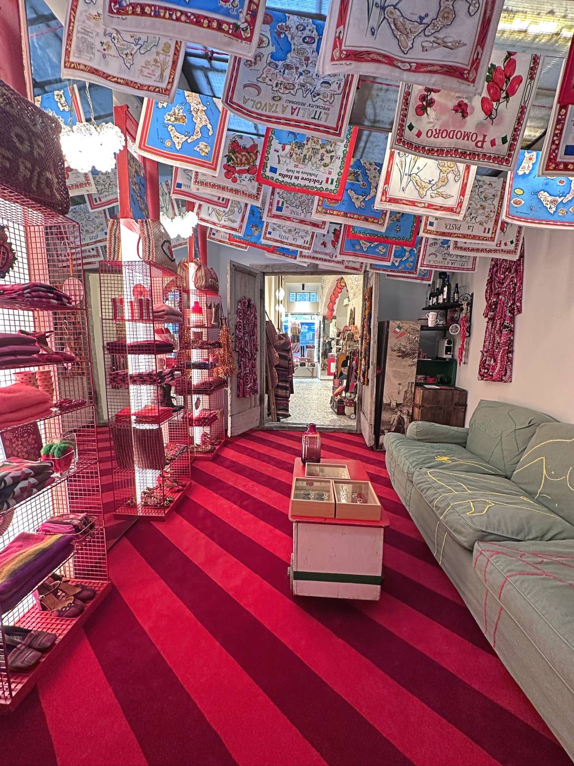 Un'altra immagine del concept store di via Santa Marta, a Milano