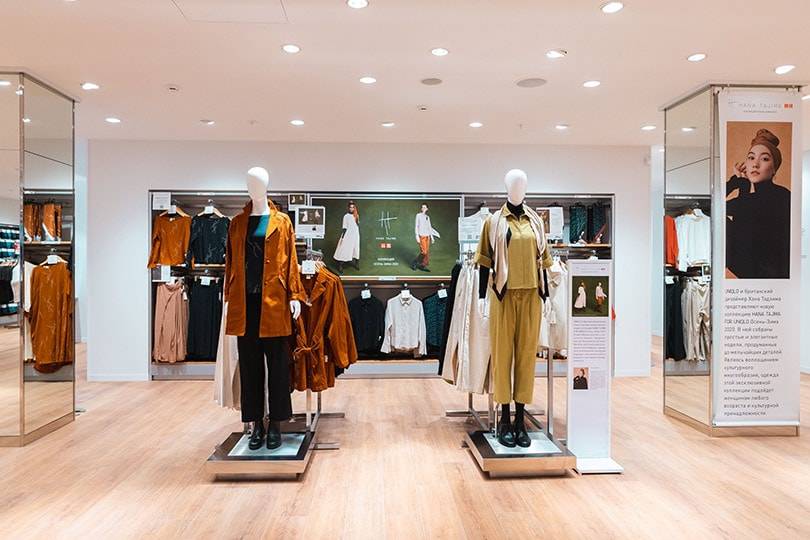 Арт-объект Misha Most и зеленая студия: как выглядит первый Uniqlo в формате стрит-ритейл