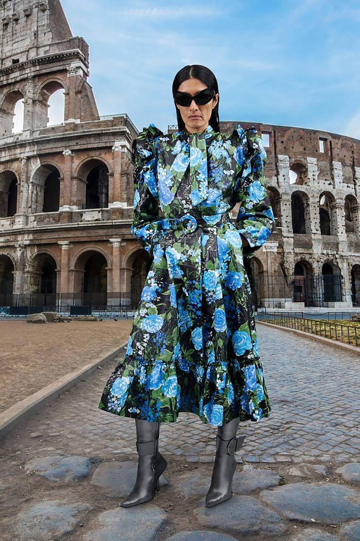 La vuelta al mundo de Balenciaga en 58 “looks” inclusivos, sostenibles y unisex