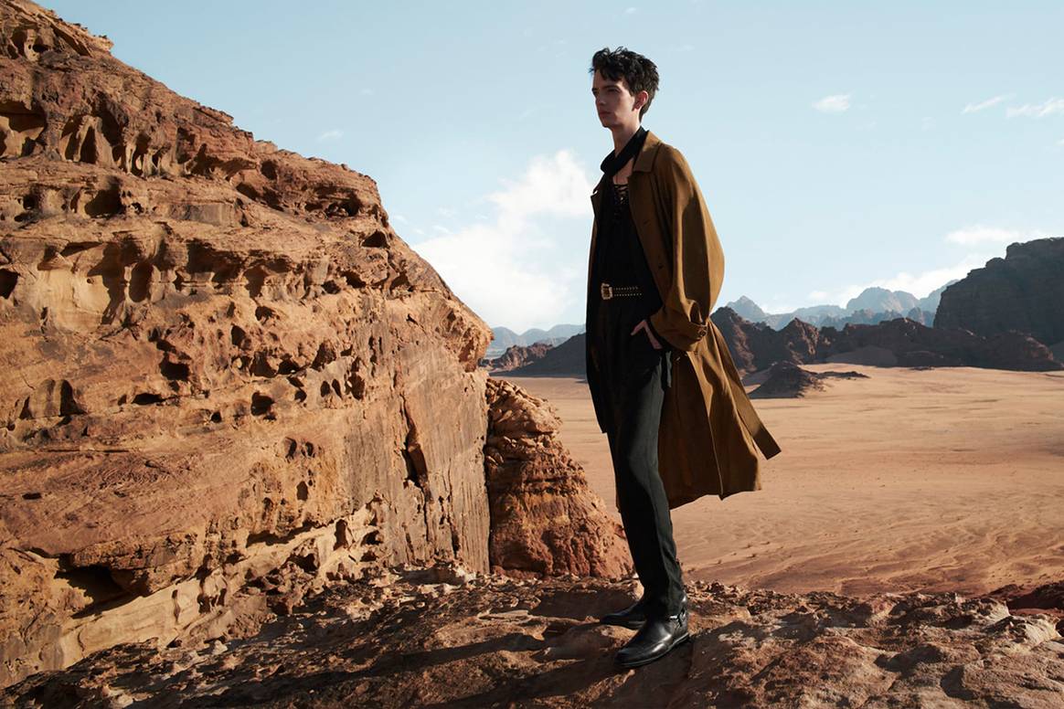 Photo Credits: Zara, Colección Studio SS22.