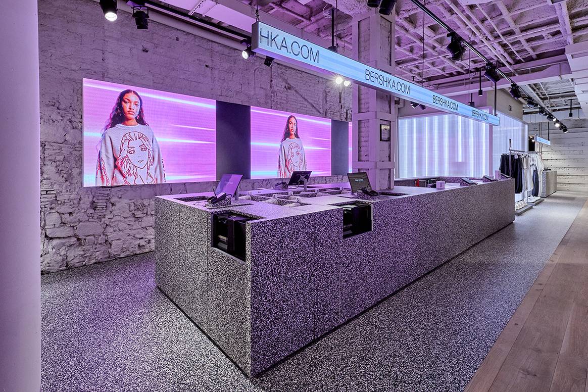 Photo Credits: Nueva tienda de Bershka en la Avinguda del Portal de l’Àngel de Barcelona. Fotografía de cortesía.