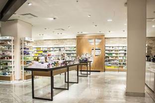 BHV Marais ouvre un centre pour sneakers