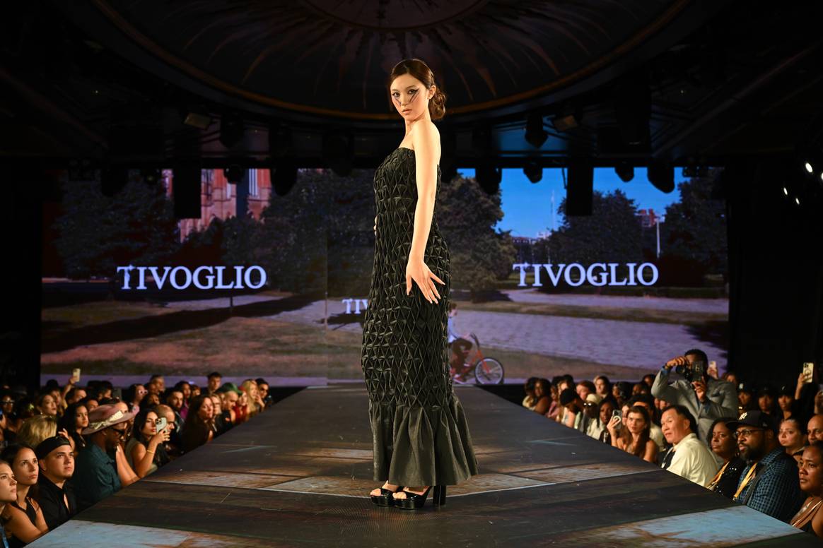 Presentación de Tivoglio en RUnway 7.