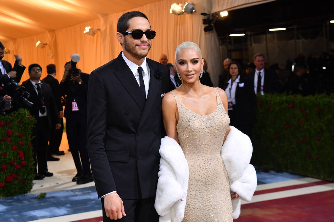 Kim Kardashian und ihr damaliger Freund Pete Davidson auf der Met Gala. Bild: Angela Weiss über AFP