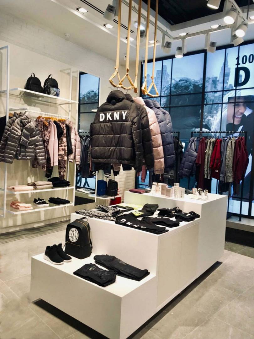 На российском рынке начал работу первый магазин DKNY Sport