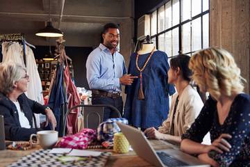 La industria textil se enfrenta a una escasez crítica de mano de obra cualificada