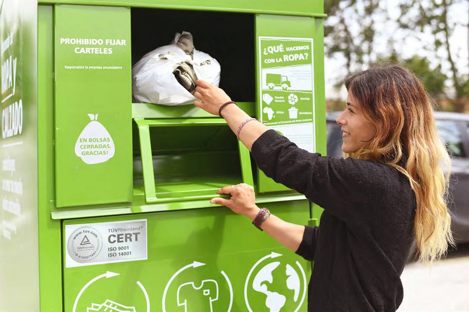 Spanien-startet-Pilotprogramm-f-r-Altkleidersammlung-mit-Belohnungssystemen-