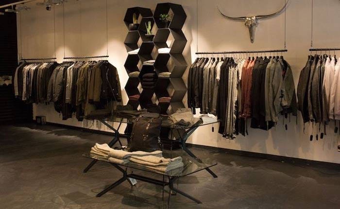 Tigha eröffnet Pop-Up-Store in München